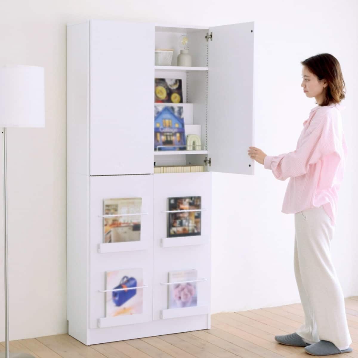 表紙を見せて収納できる本棚 [深型タイプ] (幅81cm 扉付き ホワイト