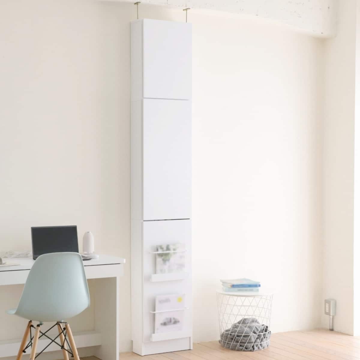 表紙を見せて収納できる本棚 [浅型タイプ] (幅42cm ハイタイプ 扉付き