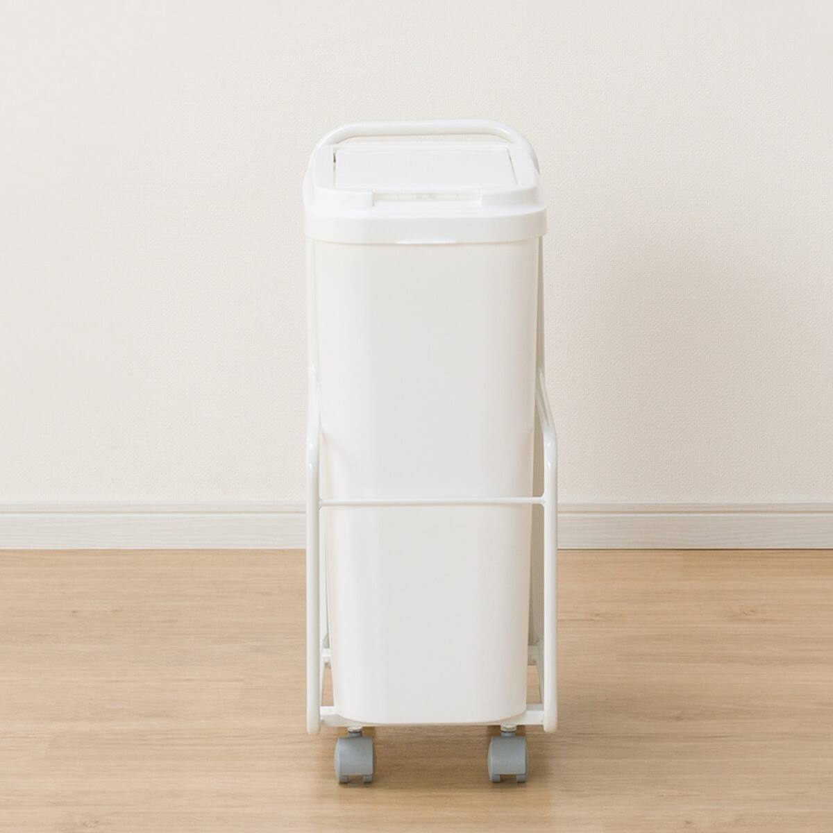 ⭐︎新品・ニトリ⭐︎ ダストワゴンキャスター付き 471723103.jpg