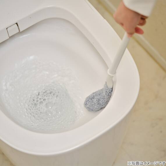 奥まで洗いやすい スリムトイレクリーナー 2枚目画像