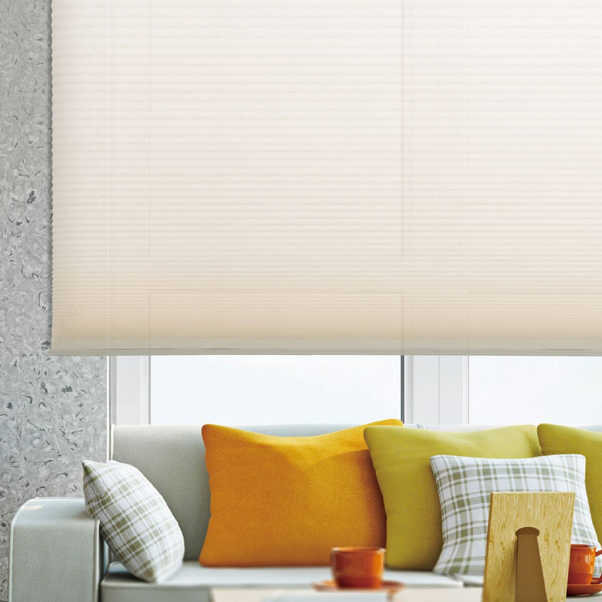 断熱・保温 ハニカム構造のシェード(L6313 60X135) | ニトリネット