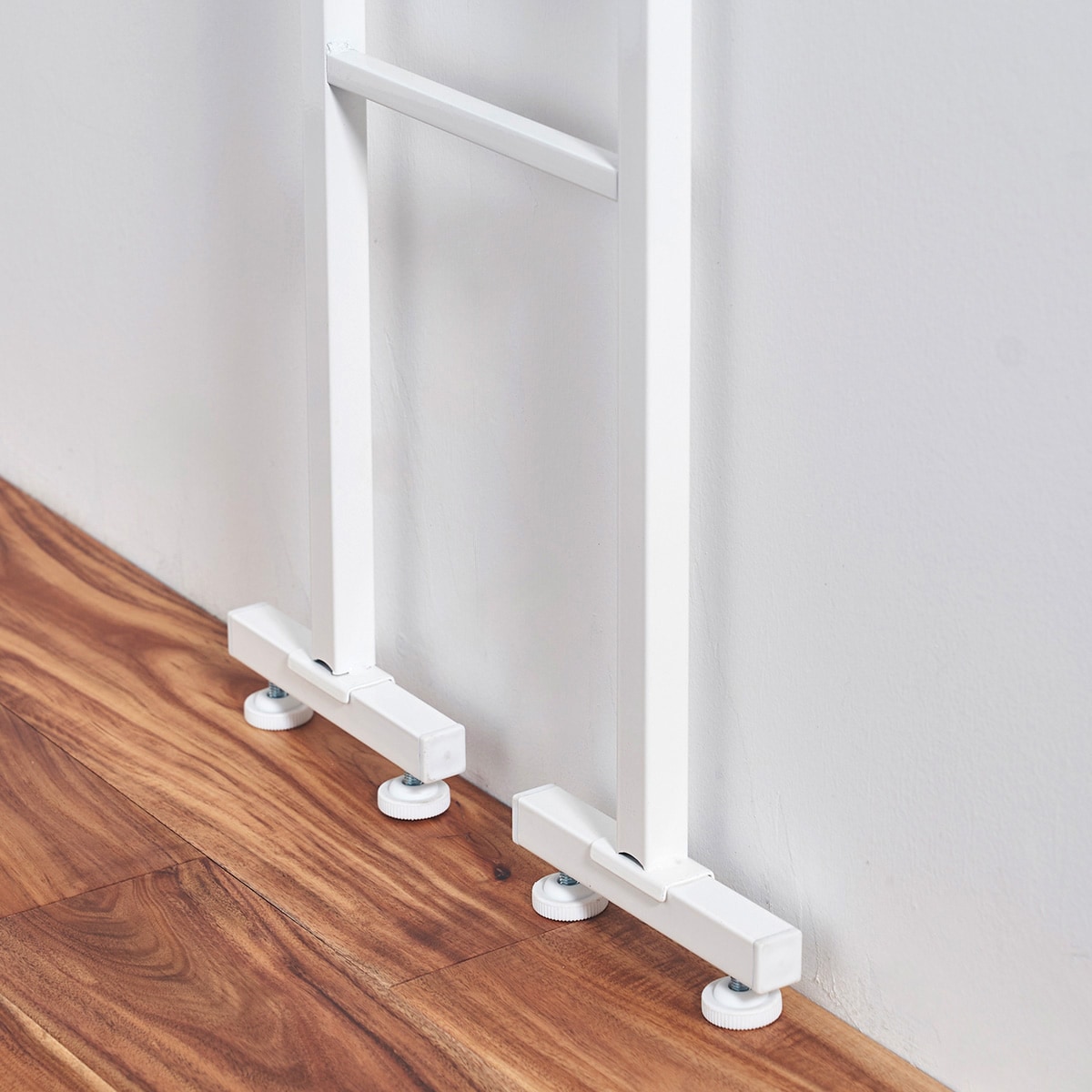 突っ張りランドリーラック ロータイプ3段(ホワイト) | ニトリネット