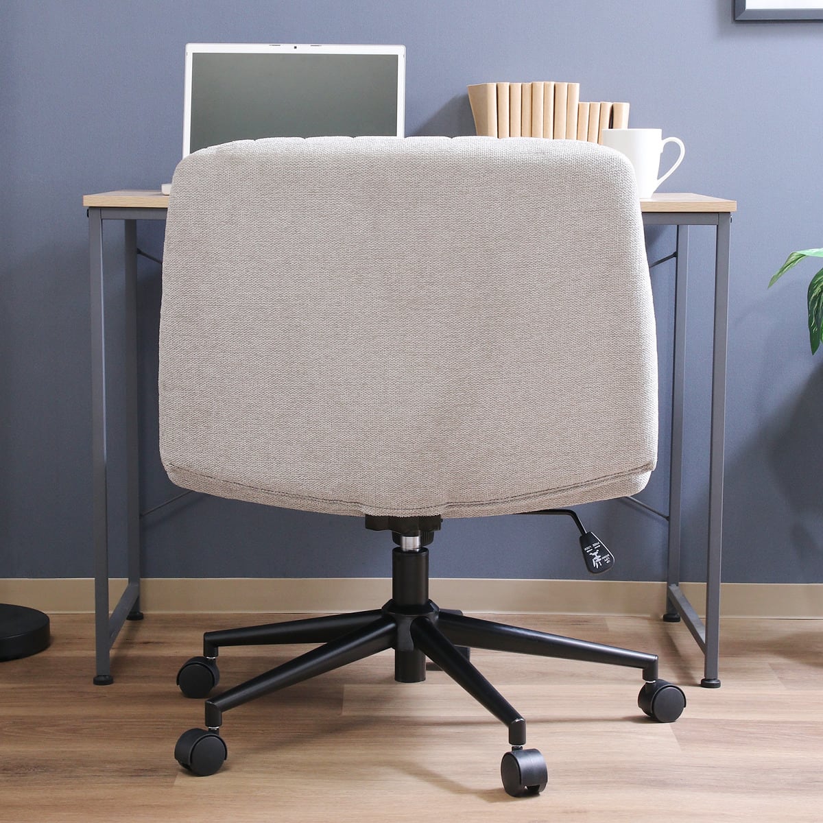 広々座面であぐらがかけるチェア (グレー) | ニトリネット【公式