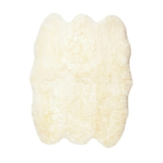 【天然ムートン】アクセントラグ 6匹物 140×180cm(ホワイト) 1枚目画像
