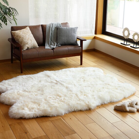【天然ムートン】アクセントラグ 6匹物 140×180cm(ホワイト) 9枚目画像