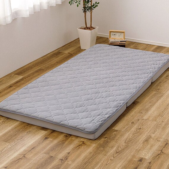 ずれにくい敷きパッド専用 敷きパッド シングル (綿パイル・防水/グレー) 1枚目画像