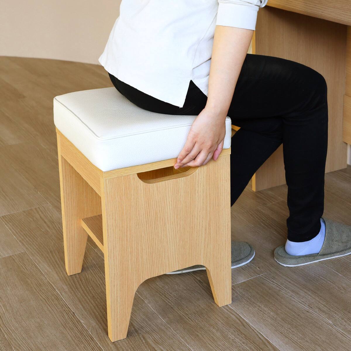 【商談中】ニトリ ドレッサー スツール付き 引出し1個 ダークブラウン ■横幅50cm×奥行40cm×高さ147㎝■近隣配送無料 買取帝国 朝霞店 ドレッサースツールワゴンセット (NA) | ニトリネット【公式】 家具