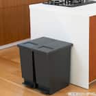 小窓付きスリムペダルペール 30(ブラック) 7枚目画像