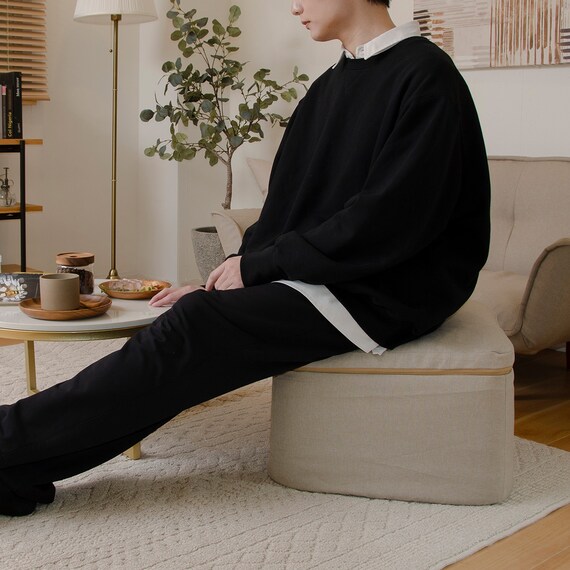 マルチに使えるクッションスツール スクエア BE 2枚目画像