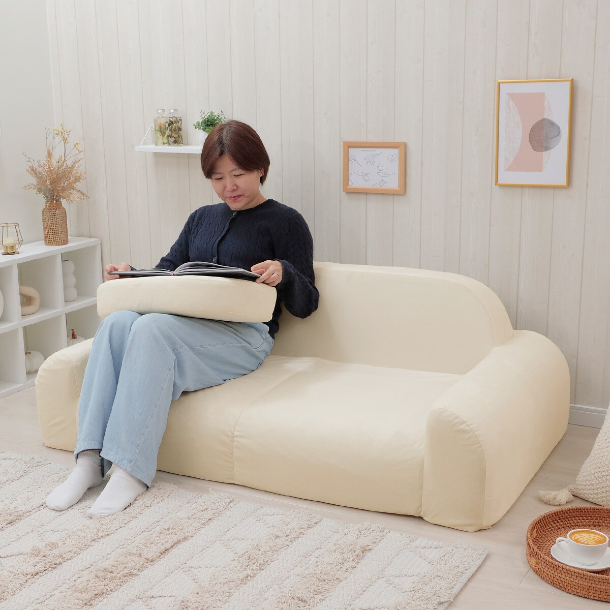 暮らしに寄り添うコンパクトローソファ (A1371 アイボリー) | ニトリ