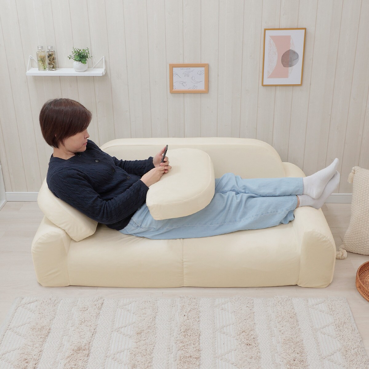 暮らしに寄り添うコンパクトローソファ (A1371 アイボリー) | ニトリ