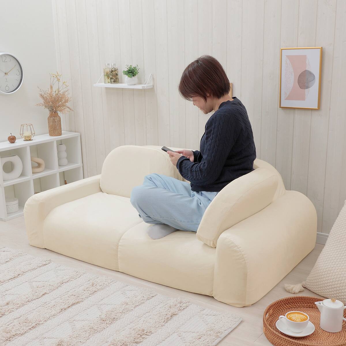 暮らしに寄り添うコンパクトローソファ (A1371 アイボリー) | ニトリ