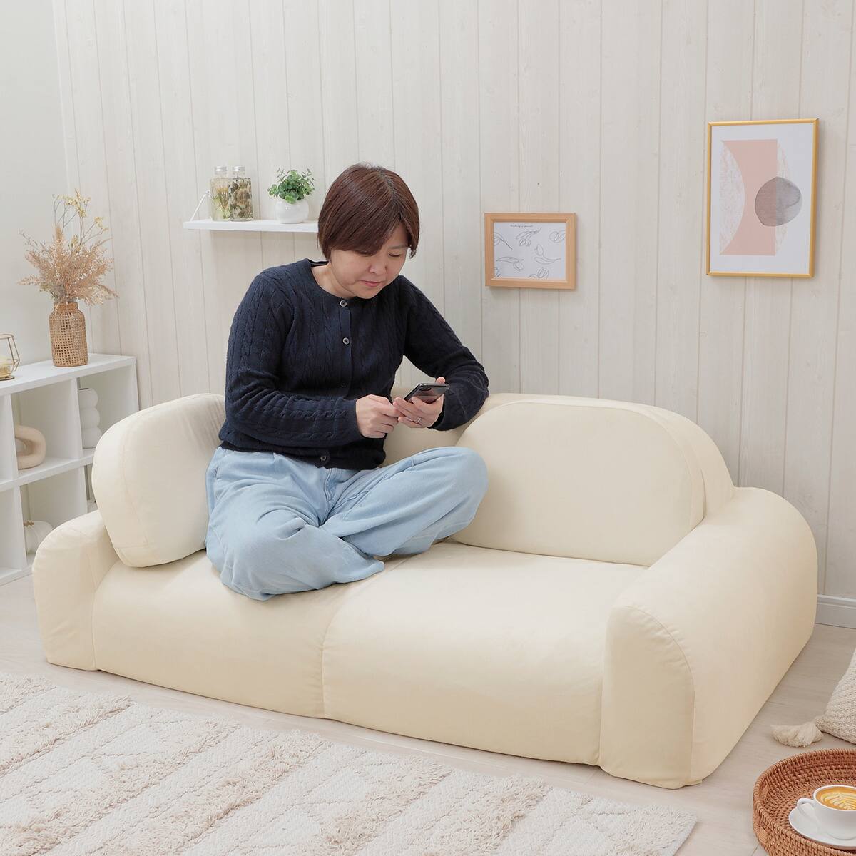 暮らしに寄り添うコンパクトローソファ (A1371 アイボリー) | ニトリ