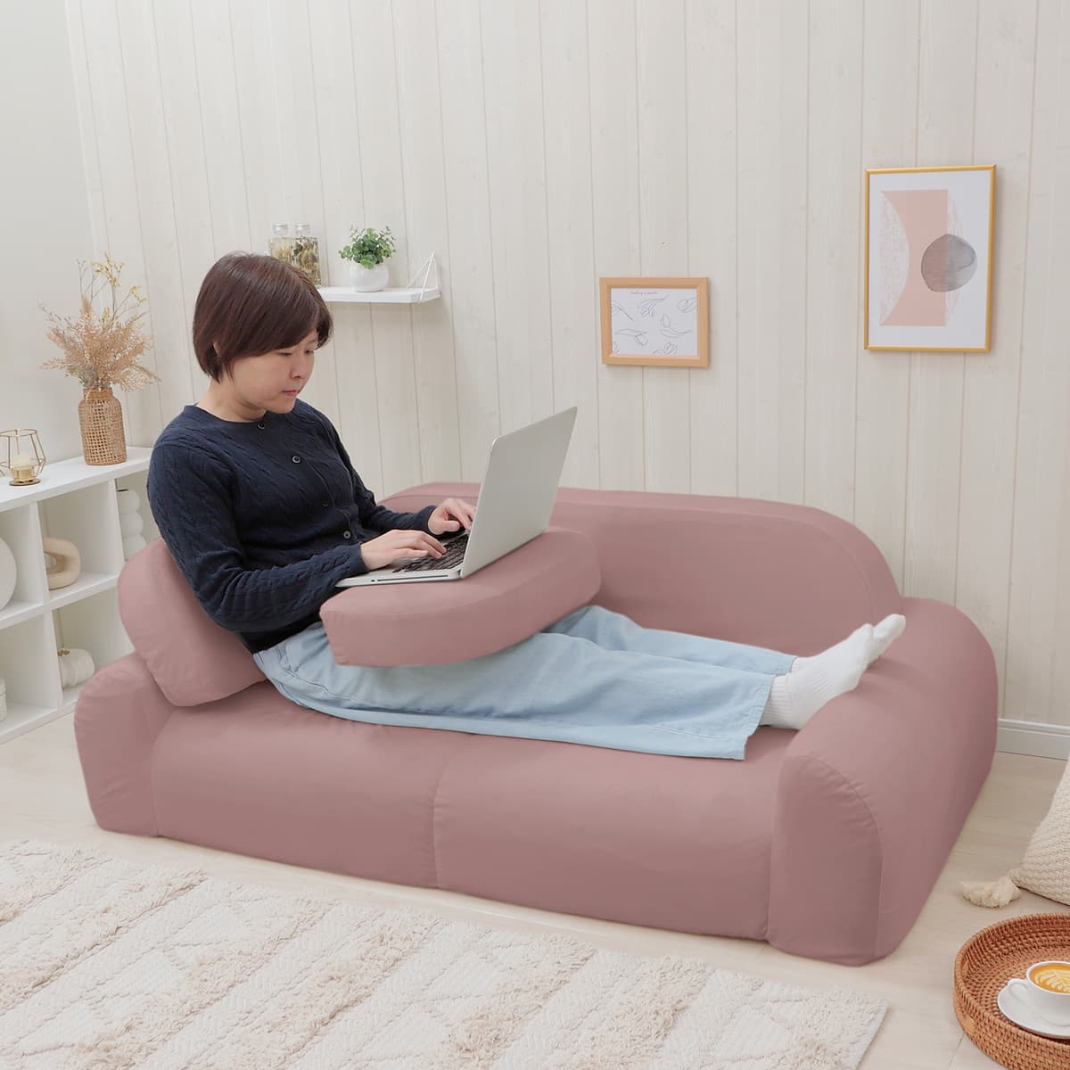 暮らしに寄り添うコンパクトローソファ (A1371 ピンク) | ニトリネット