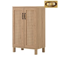 通気性のよいシンプルデザインシューズボックス