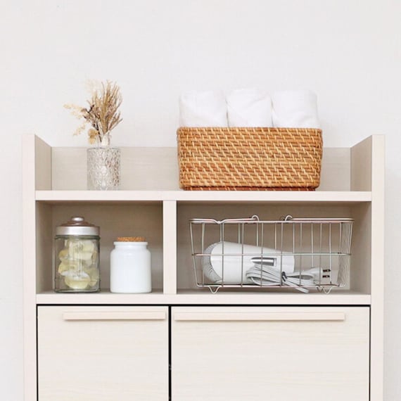 スリム設計のモダンキャビネット 扉 (高さ120cm WH木目) 6枚目画像