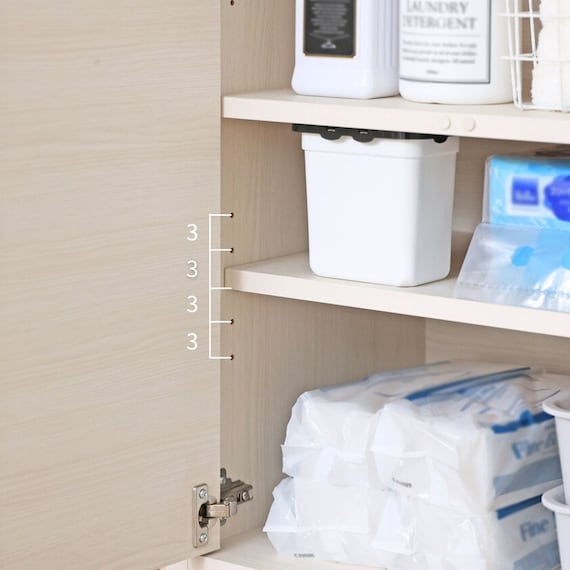 スリム設計のモダンキャビネット 扉 (高さ120cm WH木目) 9枚目画像