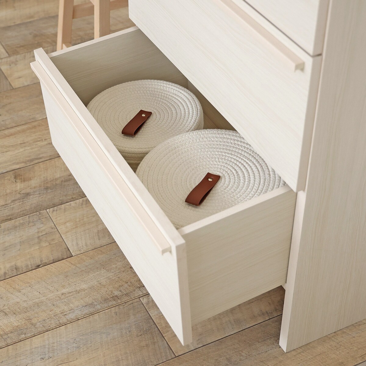 塗り壁調モダンキャビネット (3枚扉 幅105cm OWH/WH)通販 | ニトリネット【公式】 家具・インテリア通販