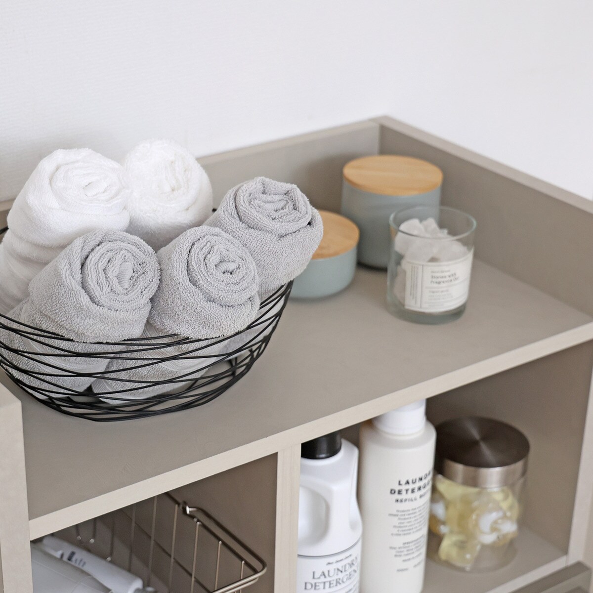 スリム設計のモダンキャビネット (幅64cm GY) | ニトリネット【公式