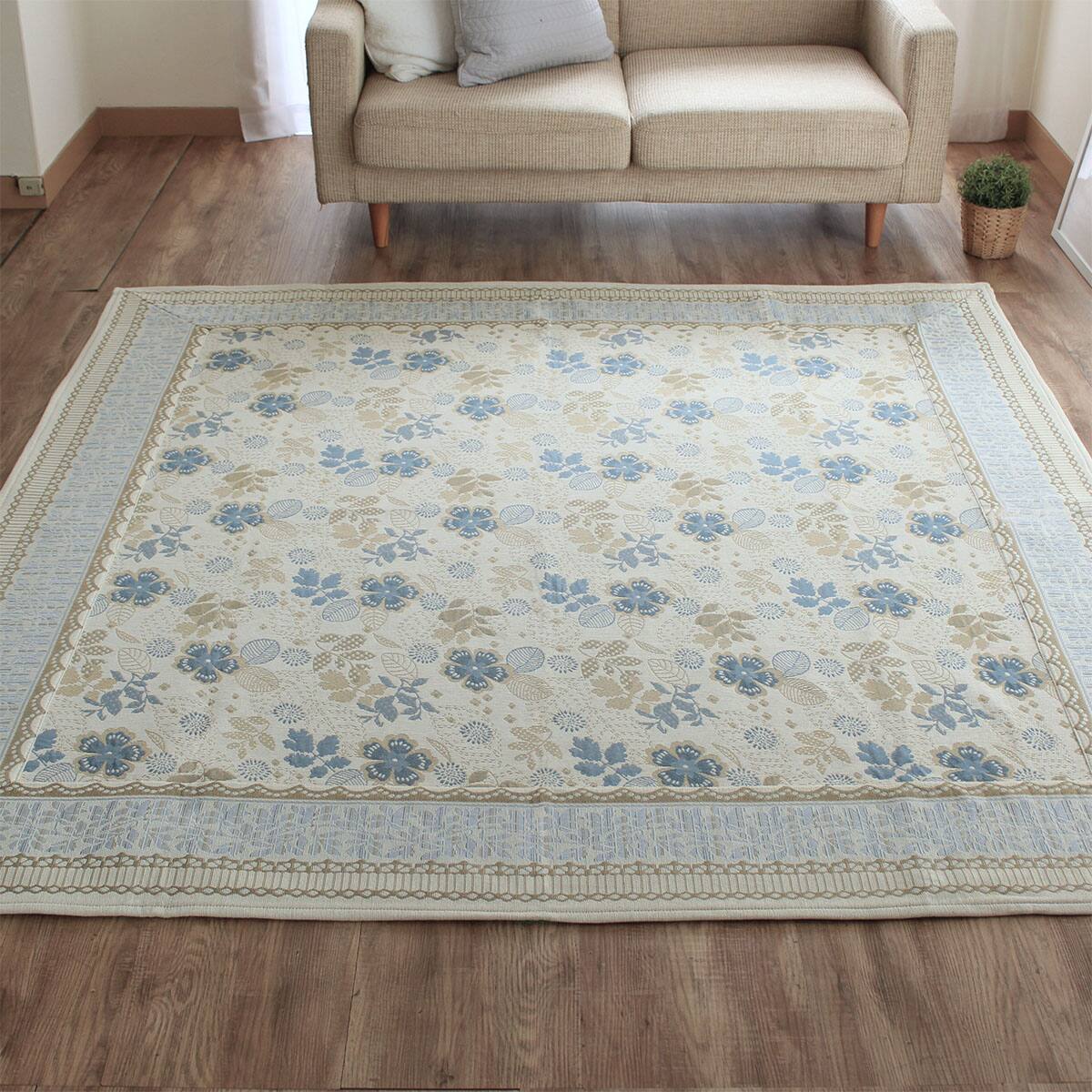 新品未使用 ネイビーとクリームの花柄ラグ 楽天市場】ネイビー（柄花