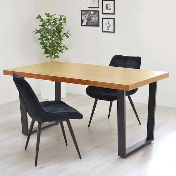 シンプルモダンなダイニングテーブル (幅150cm NA) 1枚目画像