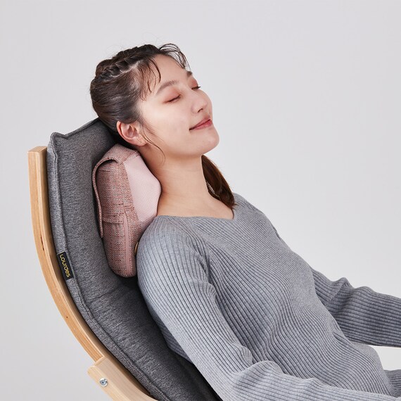 持ち運びしやすいミニマッサージクッション (ピンク) 4枚目画像