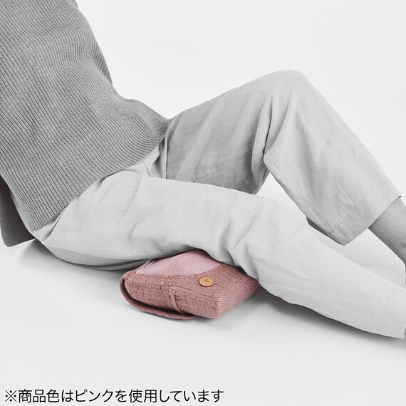 持ち運びしやすいミニマッサージクッション (ブラック) 8枚目画像