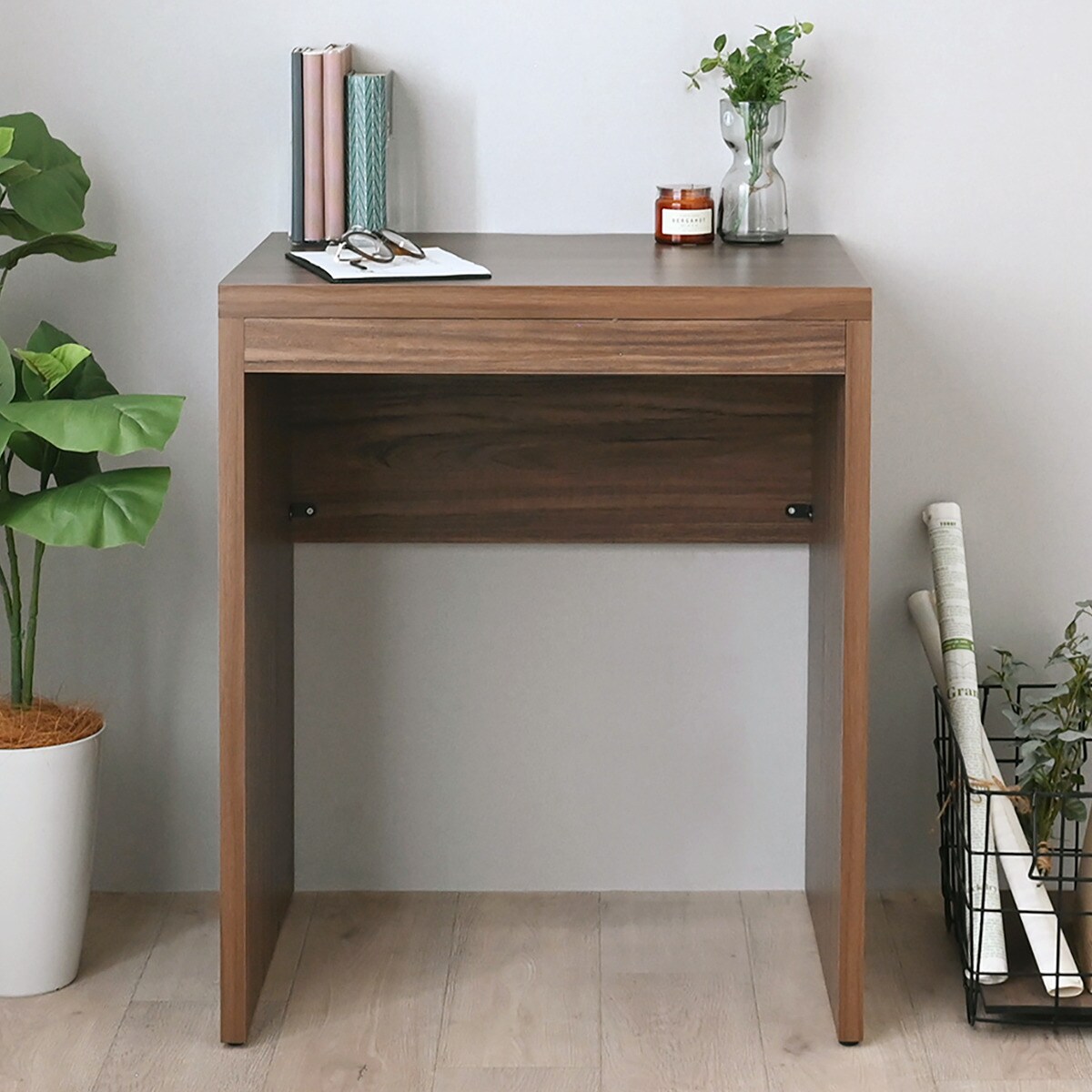 コンパクトサイズのシンプルデスク (幅60cm BR) | ニトリネット【公式