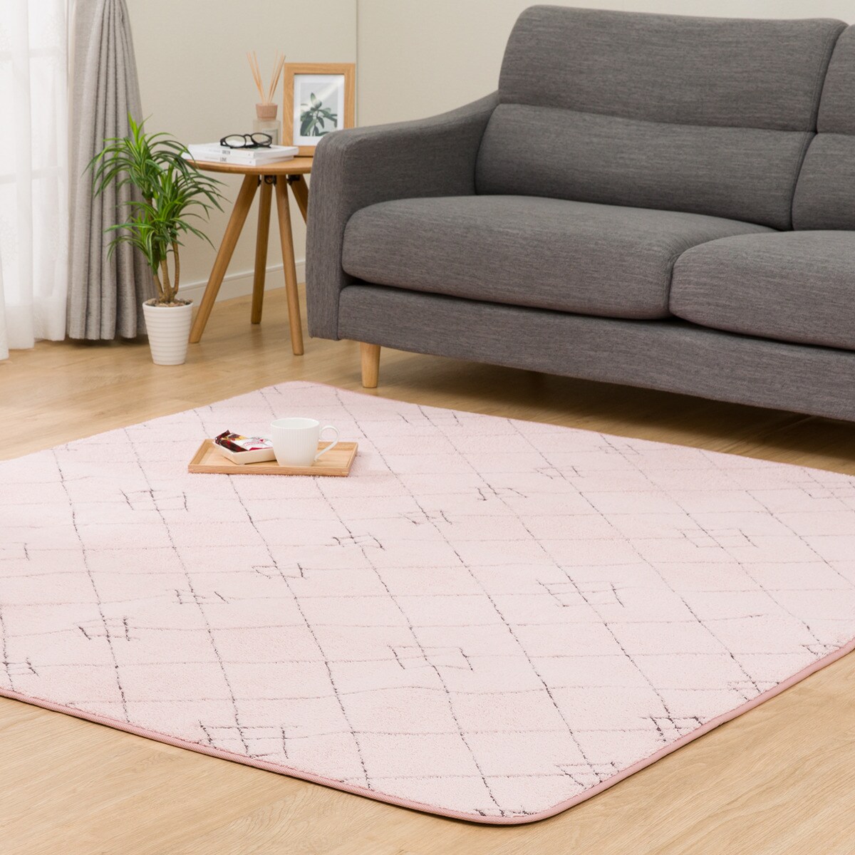 コットンタッチのふんわり北欧柄ラグ (180×180cm ローズ） | ニトリ
