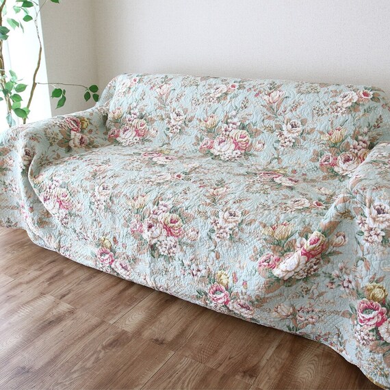 クラシカルな花柄のマルチキルトカバー 200×250cm (FLO GR) 1枚目画像