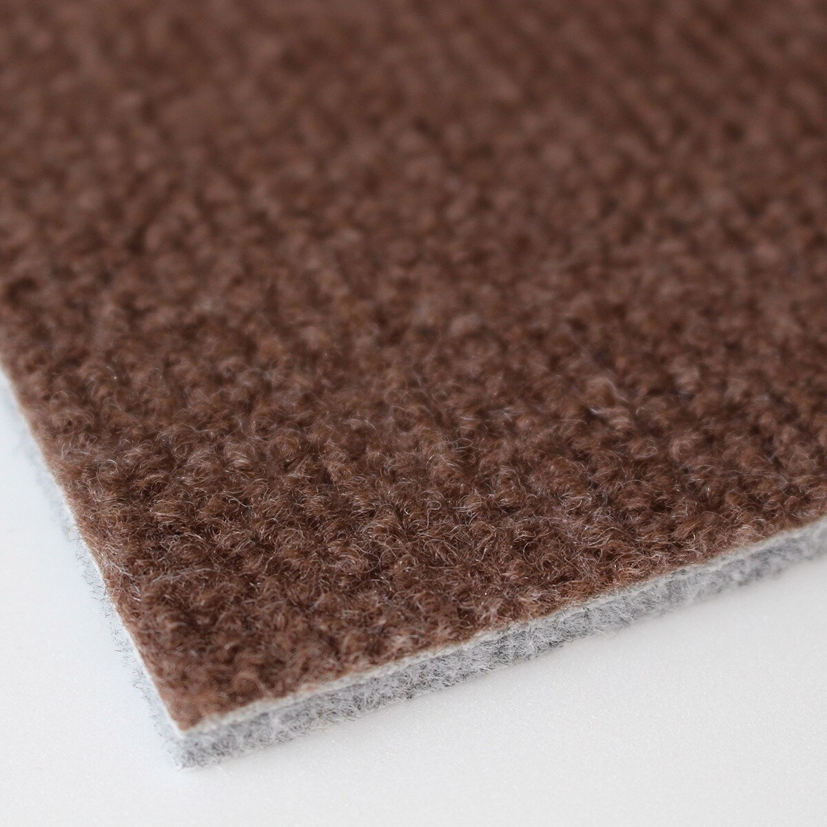 ニトリ　洗える！厚さ1CM防音タイプ吸着パネルマット40×40