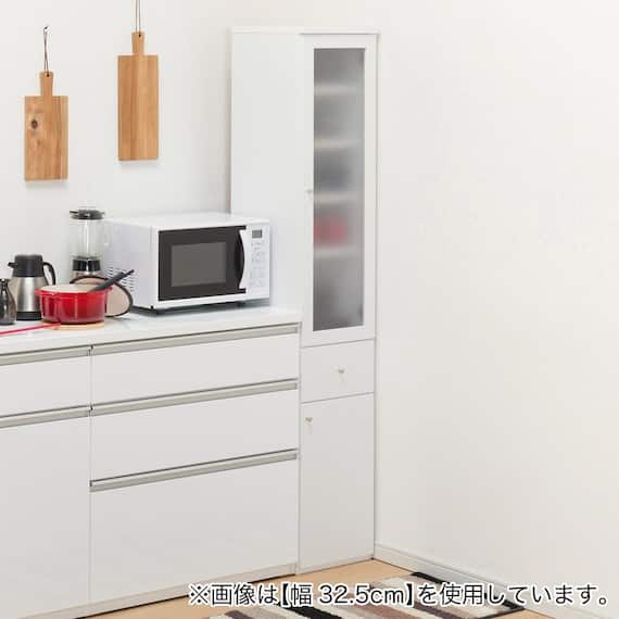 隙間収納 (半透明樹脂扉+板扉タイプ 幅30cm) 1枚目画像