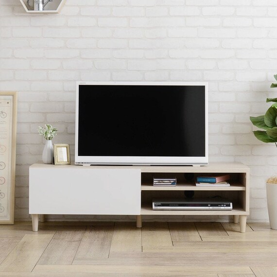 フラットなフォルムのテレビ台 (ローボード 幅118cm アイボリー) 1枚目画像