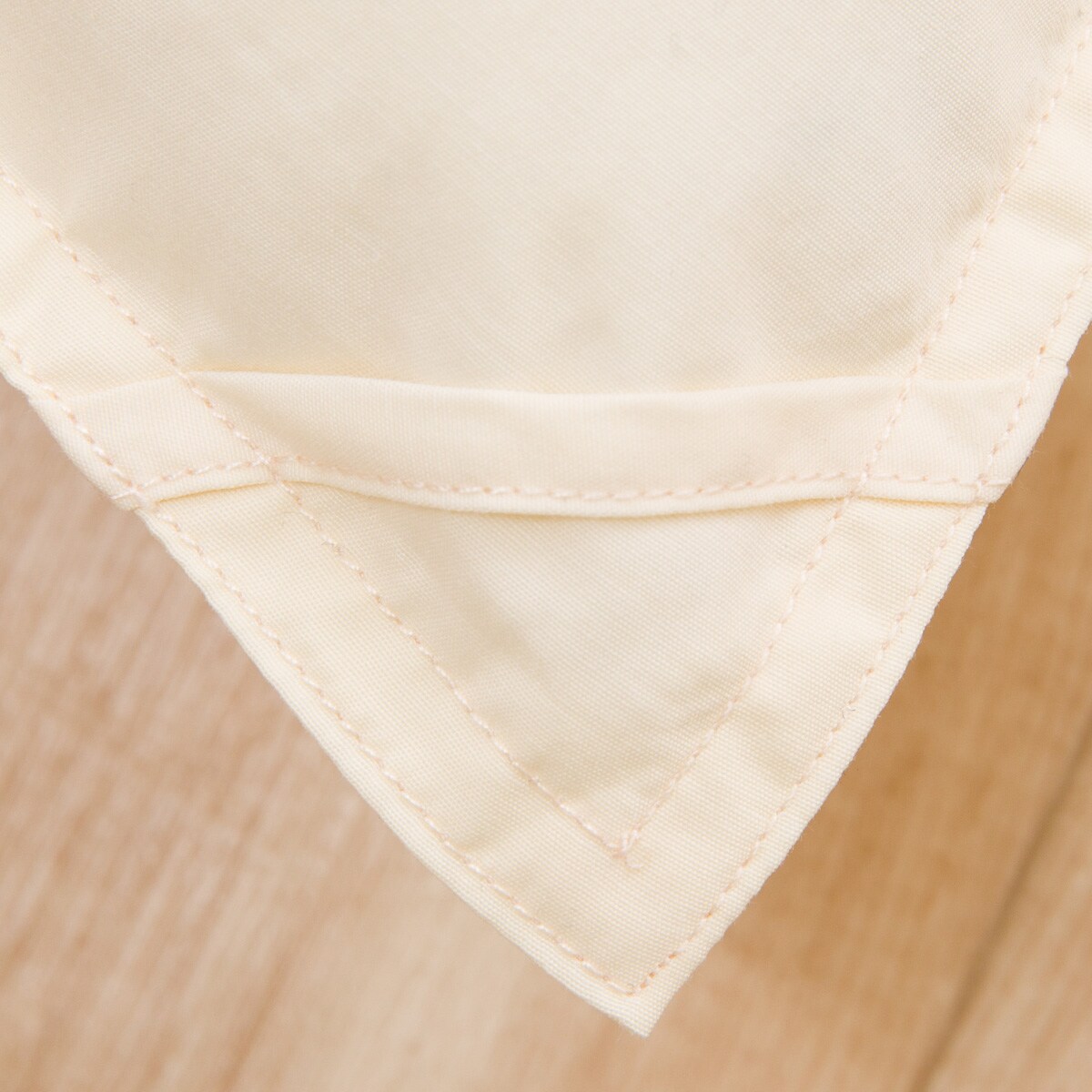 ニトリ　日本製 羽毛布団 （ムーンシャンテンN アイボリー）シングル 日本製】ホワイトダックダウン70% 羽毛布団(ムーンシャンテン シングル