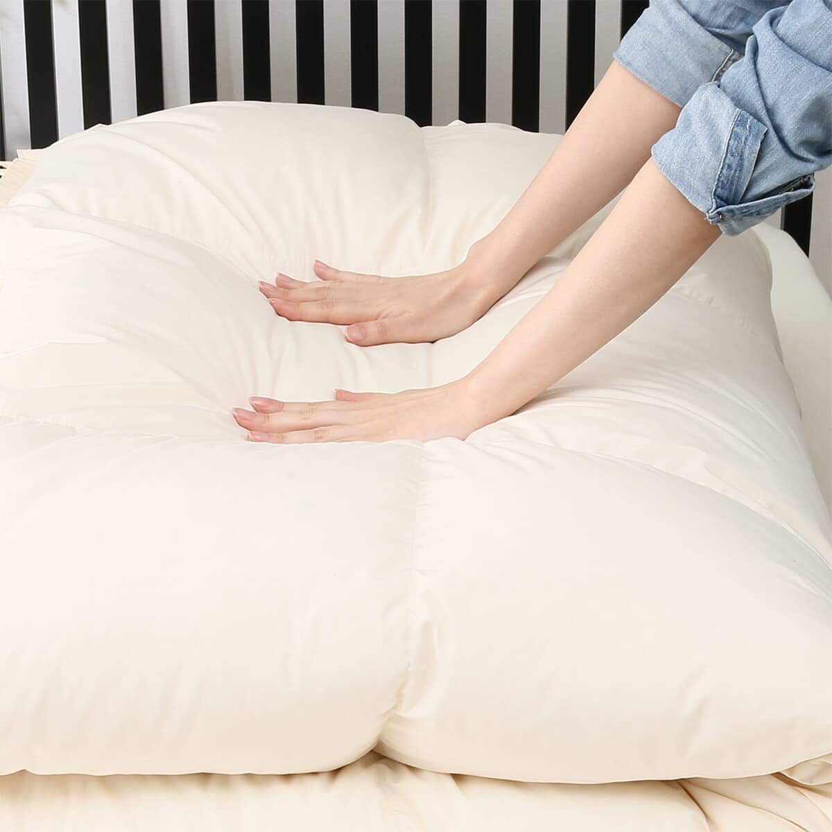 日本製】ホワイトダックダウン90%+50% 羽毛布団 2枚合わせ(ムーン