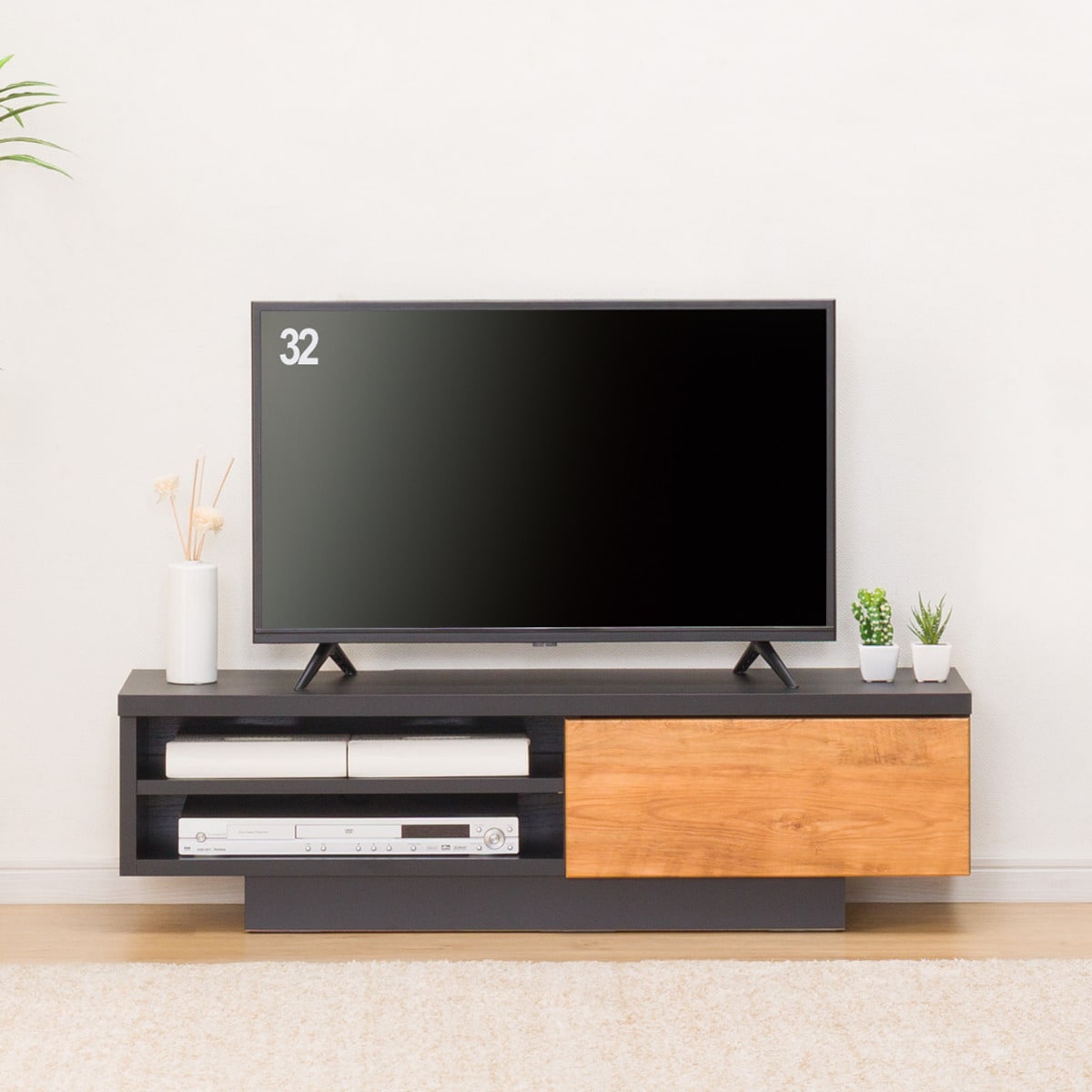 【カピバラさん専用】ニトリテレビ台 (120cm幅) 木製 収納付き カピバラさん専用】ニトリテレビ台 (120cm幅) 木製 収納付き