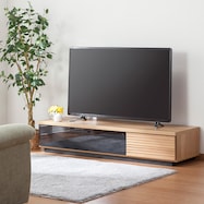 前板に天然木アルダー材を使用した高級感のある幅150cmテレビボード(W150)