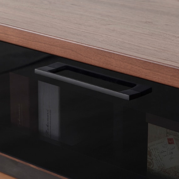 前板に天然木アルダー材を使用した高級感のある テレビ台 (幅150cm MBR) 5枚目画像