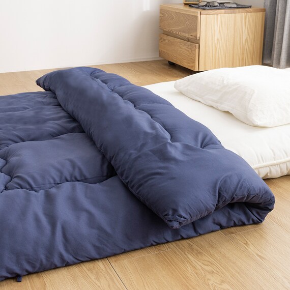 国産掛け布団 シンサレートウルトラ 国産 クイーン (NV Q) 4枚目画像