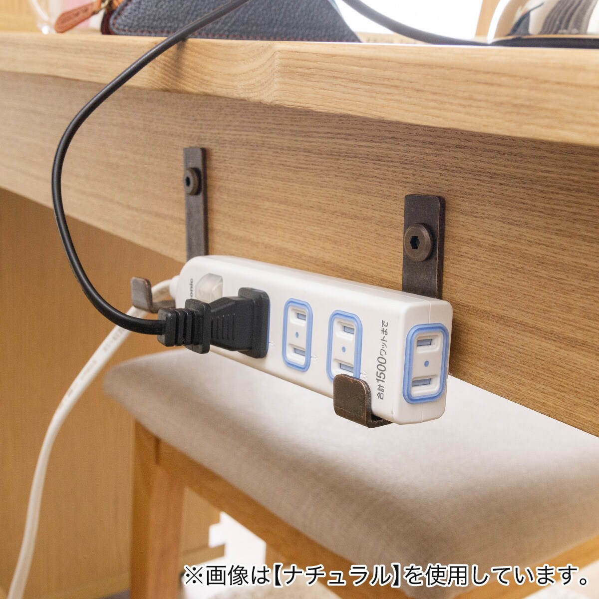 【引取4/25まで】ニトリ タモ材を使用した丈夫なデスク125cm 楽天市場】タモ材を使用した丈夫なデスク （幅95・125・155cm LB
