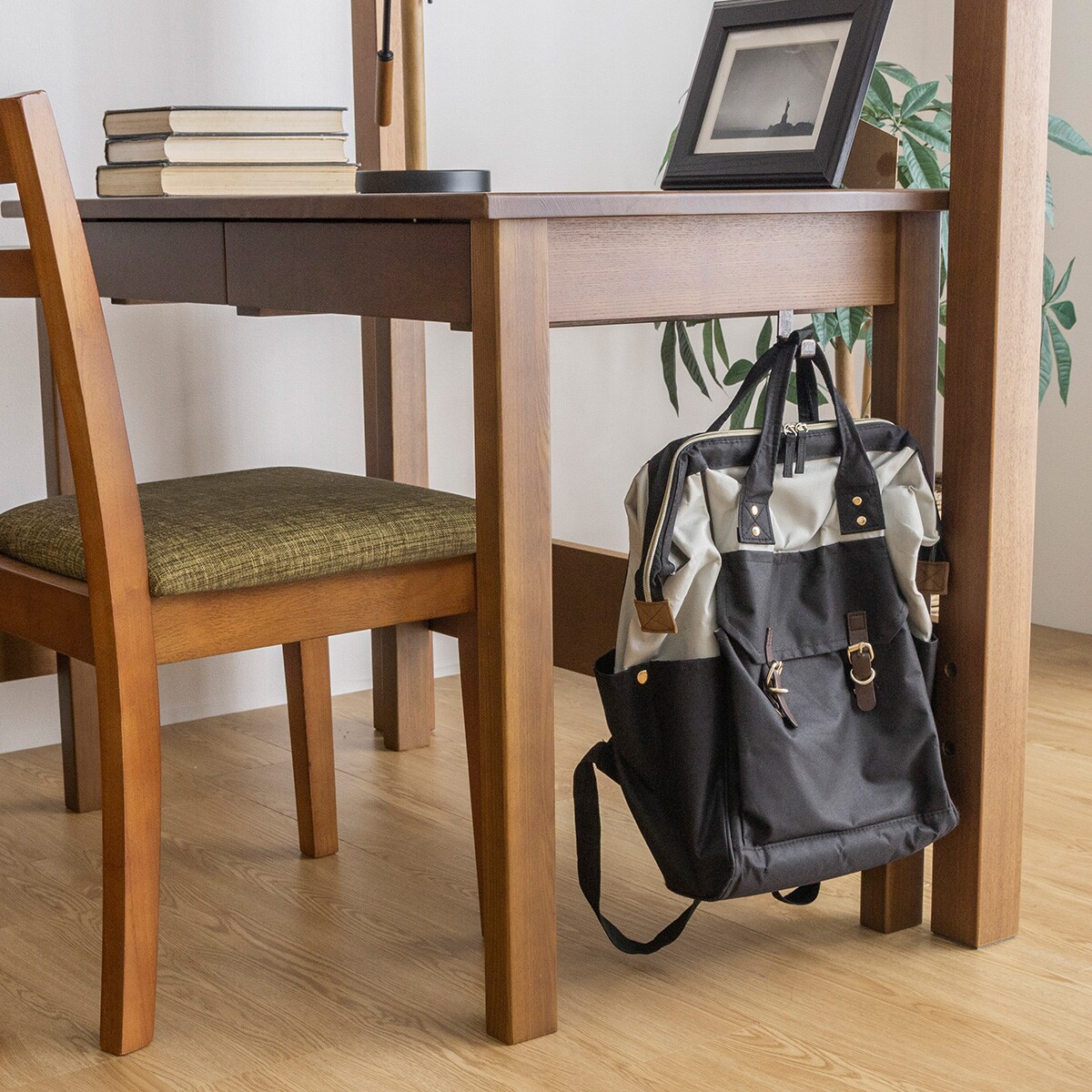 タモ材を使用した丈夫なデスク(幅155cm LB BR) | ニトリネット【公式