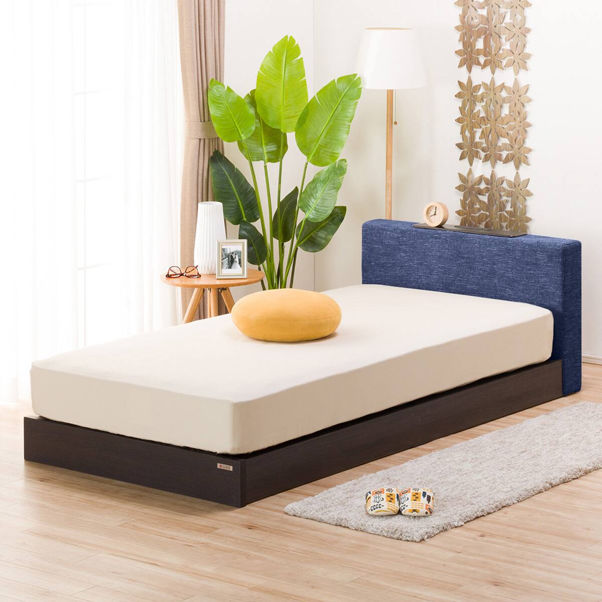 クッションキャビネット付きシングルフロアベッドフレーム ネイビー(棚