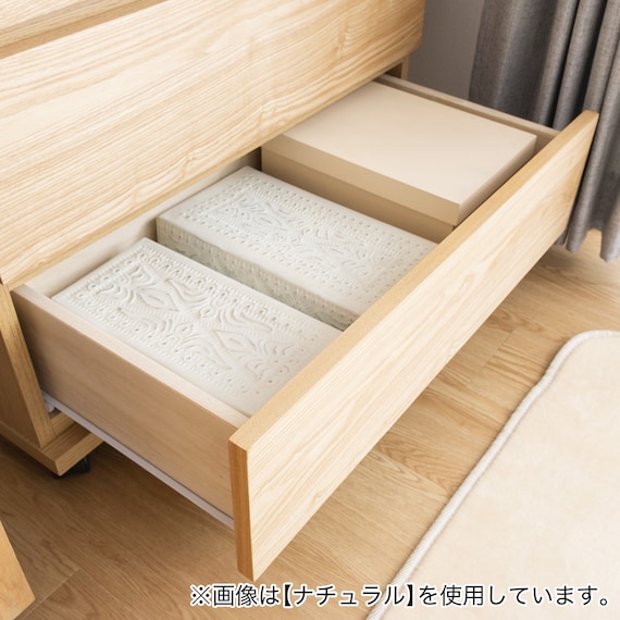 天然木突板 キャスター付きチェスト (幅70cm BOR BR) 9枚目画像