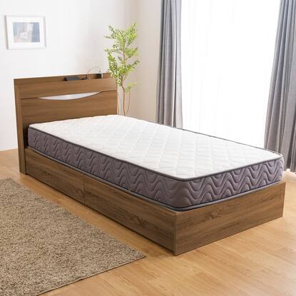 565321001.jpg?ccp=1723114800&  