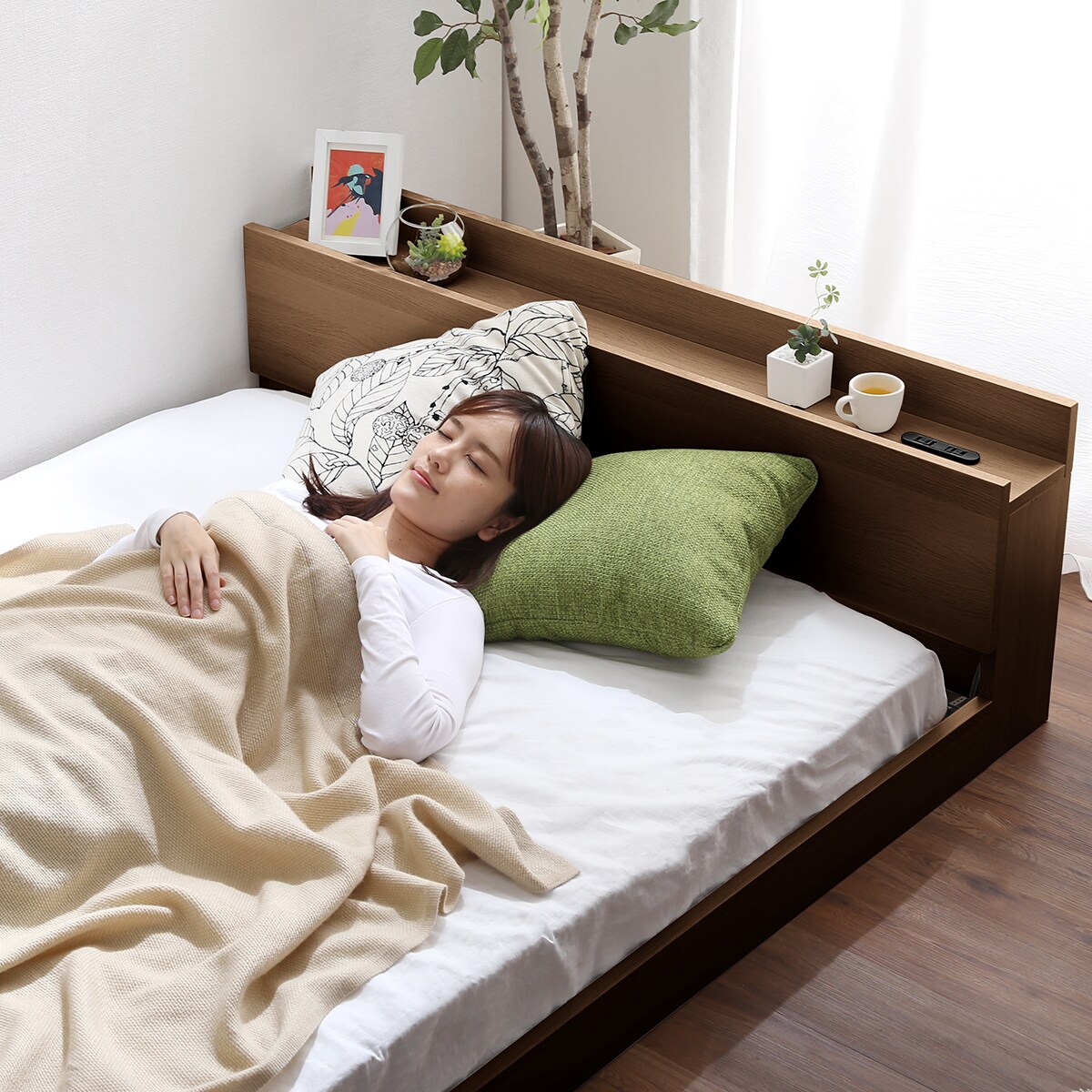 宮・コンセント付き北欧調フロアベッドフレーム(D WAL) | ニトリネット