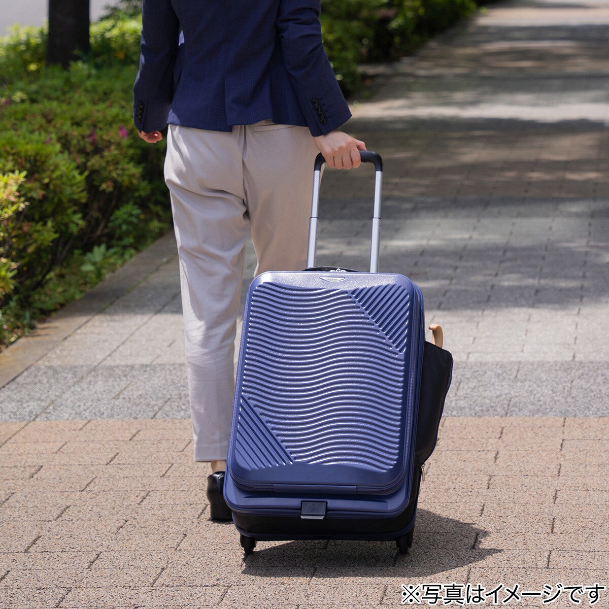 ブリヂスト内装３段　紺 フロントオープン折りたたみキャリーケース38L(マットバーンコーラル