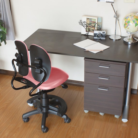 腰の負担を軽減するコンパクトチェア (PK) 13枚目画像