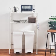 幅調節できる伸長式ゴミ箱上ラック(幅56~76cm)