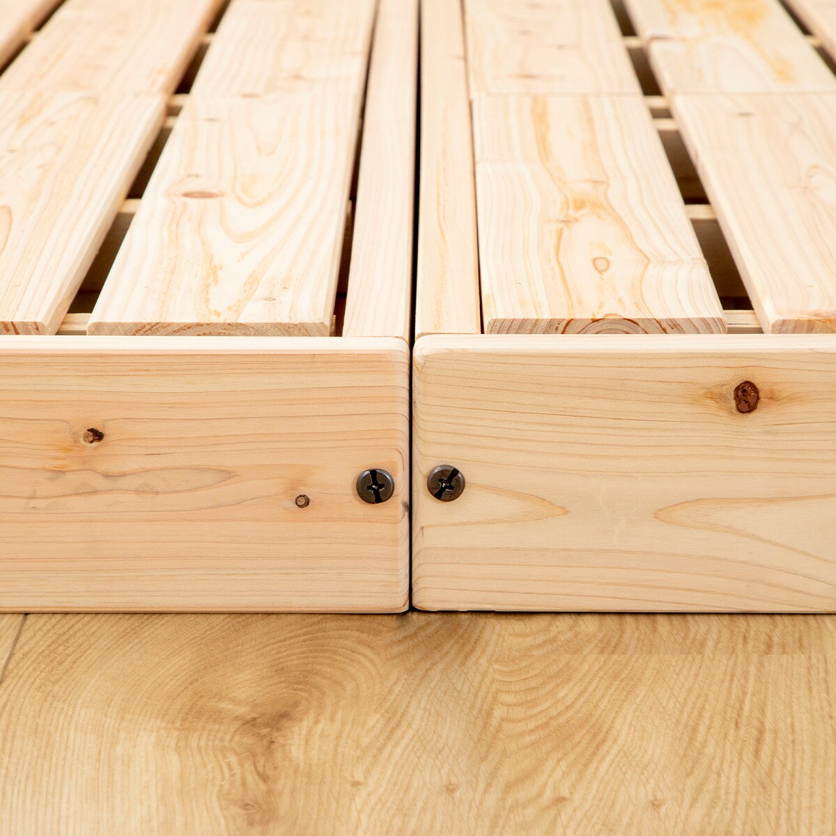 クイーンサイドガード付き すのこフロアベッド | ニトリネット【公式