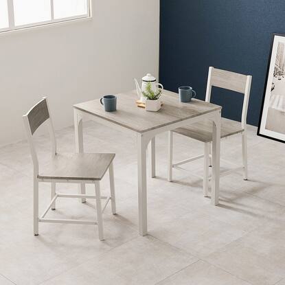 567712101.jpg?ccp=1734674400&  